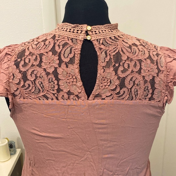 Vici mini Dress with Lace Detail, has Pockets |Size Small - Picture 5 of 10